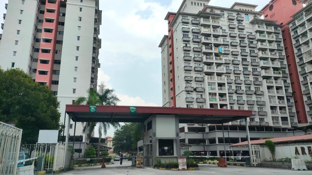 Cozzzzy Two Next To Axiata Arena, Bukit Jalil * Kuala Lumpur